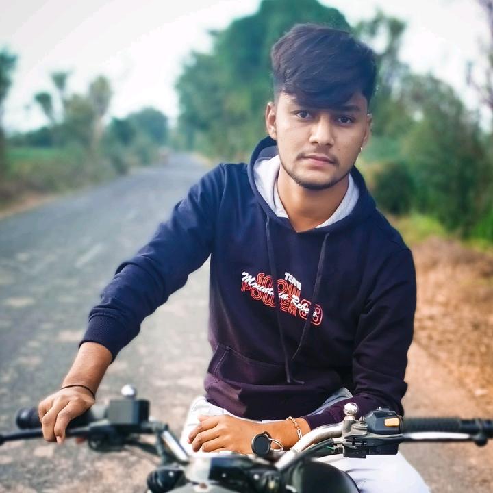 Tiktok Videos With Song Orheyn Lay Lay Feat Akra urlebird