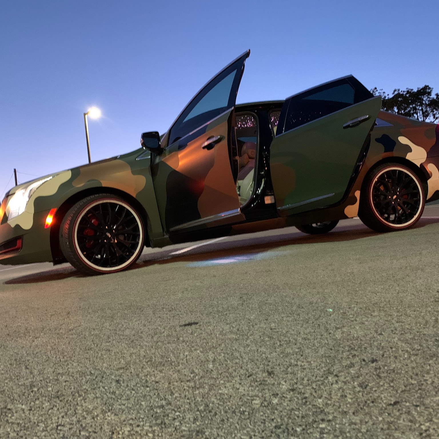 CadillacCustomKing L cadillaccustomkinglopez