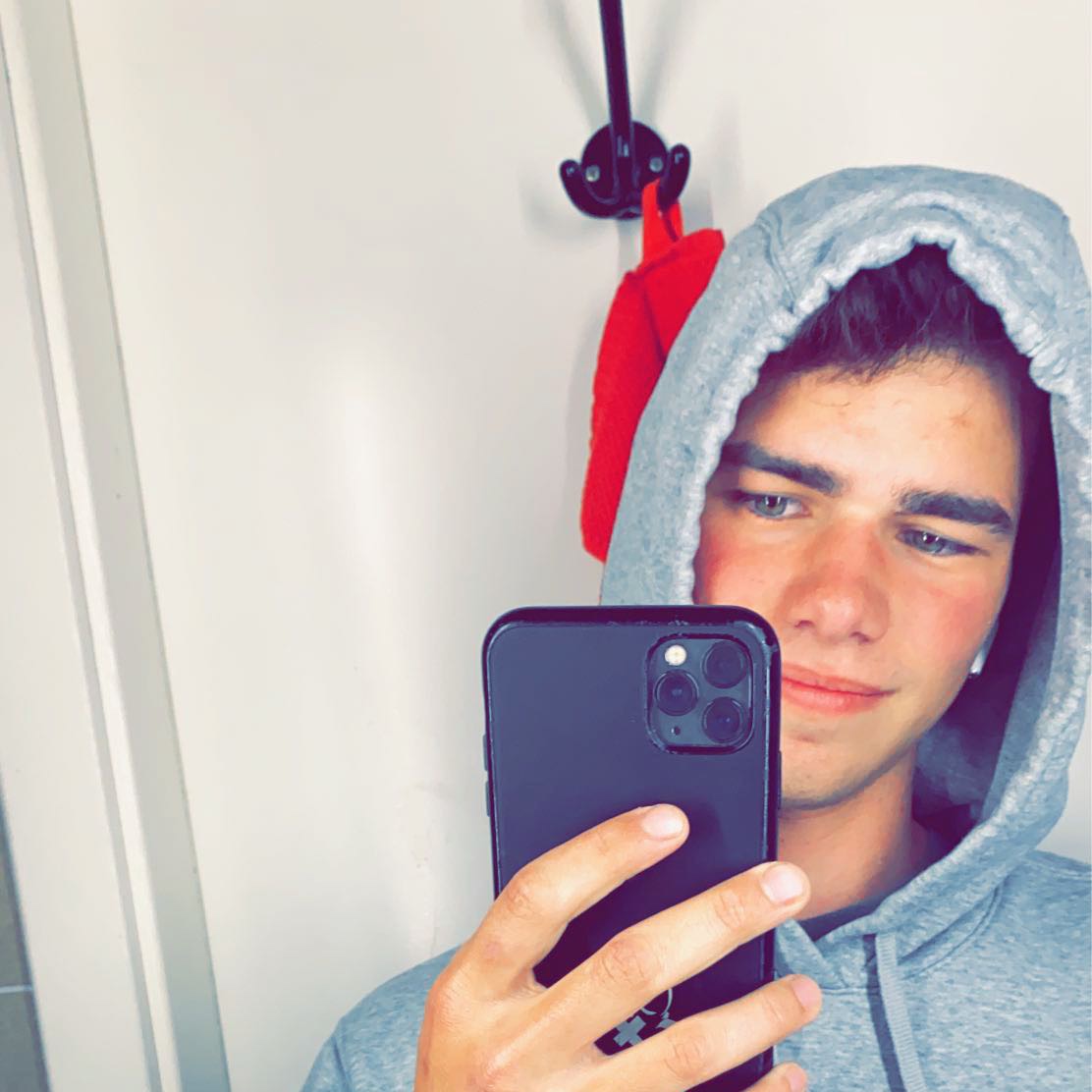 Benj_Chev benj_chev