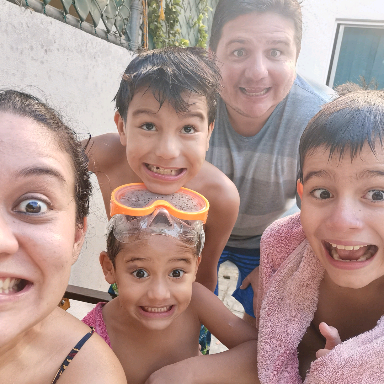 Omar Buenfil familiabuenfil