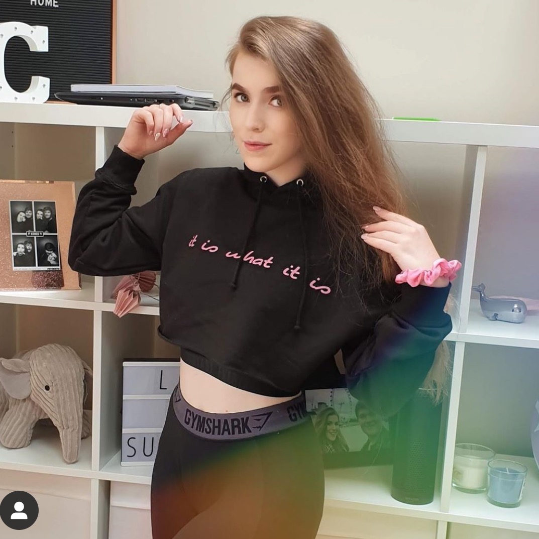 Celyn Haf Sings celynhaf