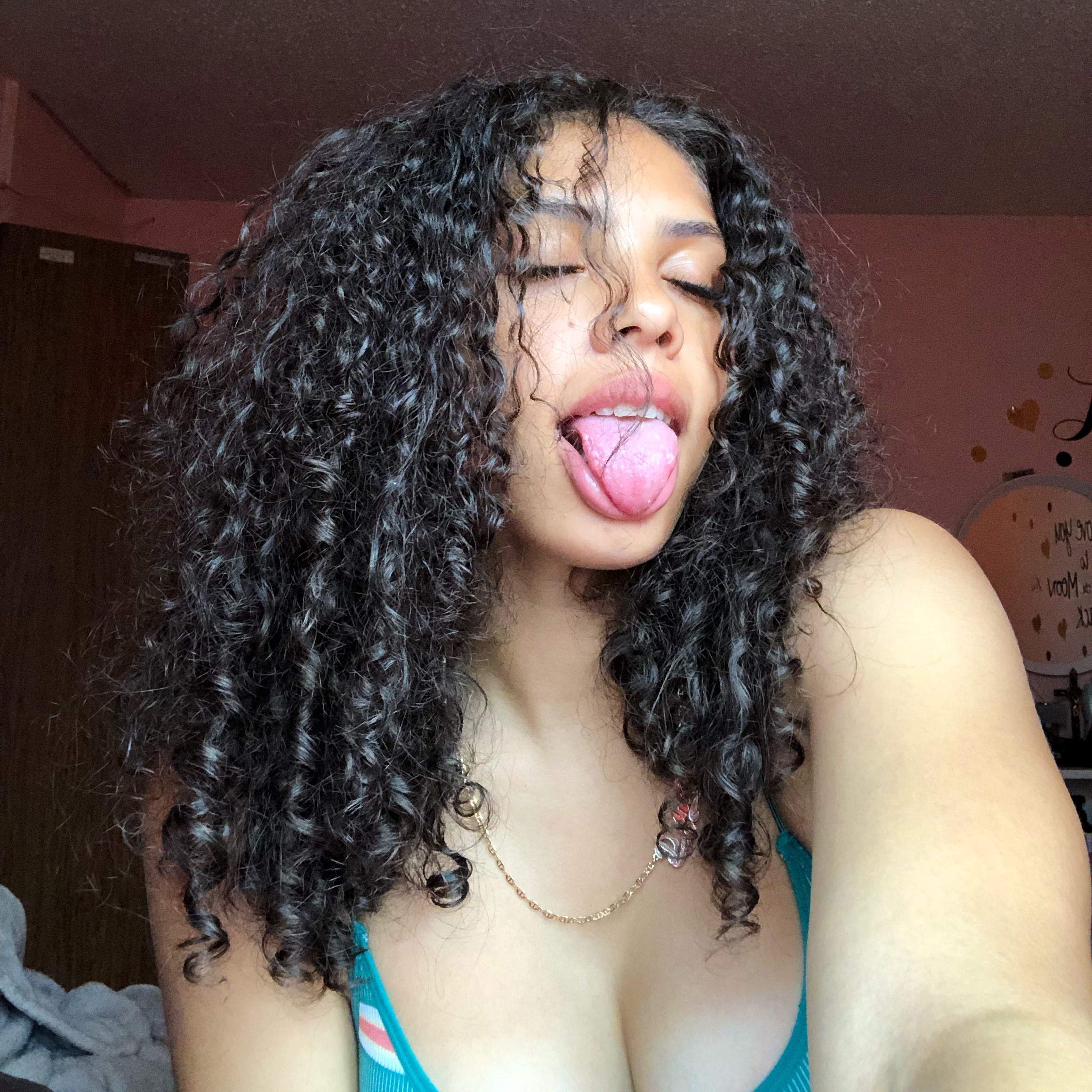 ✨🦋PrincessDiana🌻✨ loviebabyy