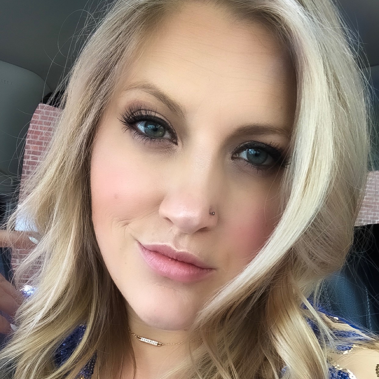 Lexi D blondeisthenewblack