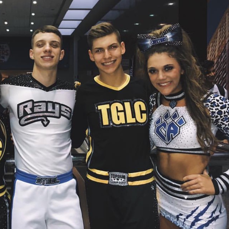 Cheer.crown cheer.crown