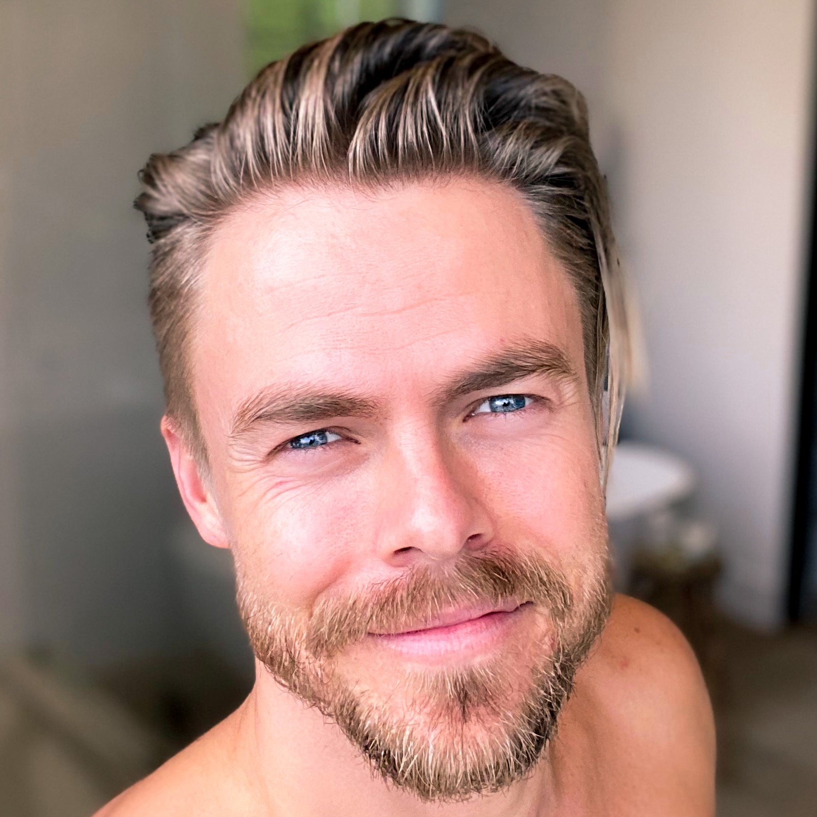 Derek Hough derekhough