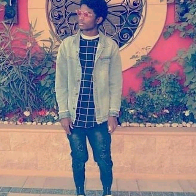 العاشق الولهان  user512606068