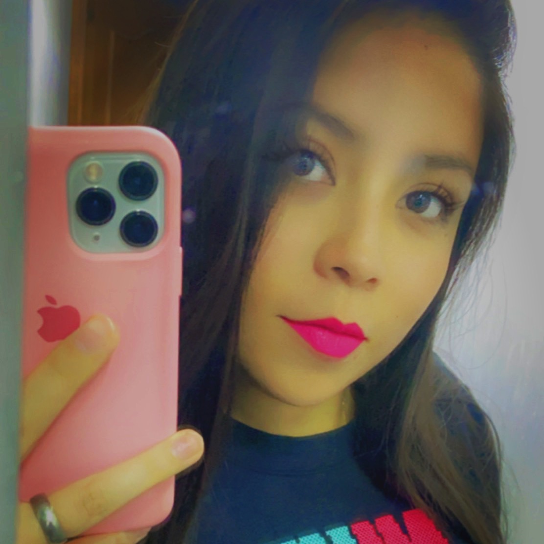 Yuliana Mont yuliana_montvill