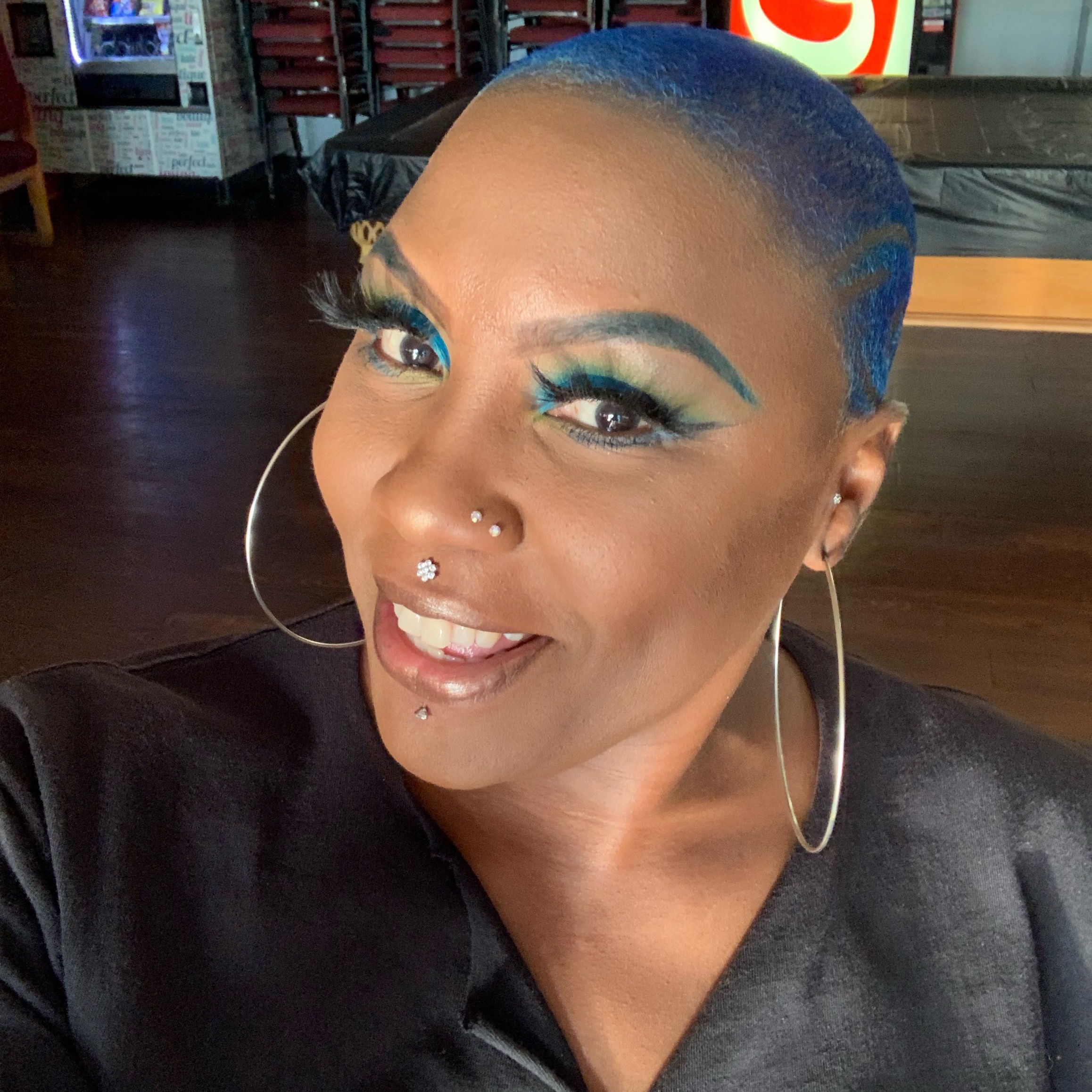 Shirley beauty2thestreetz