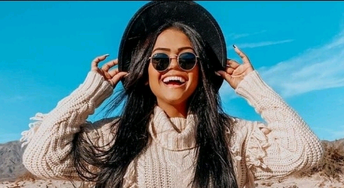Camila Loures camilaloures15