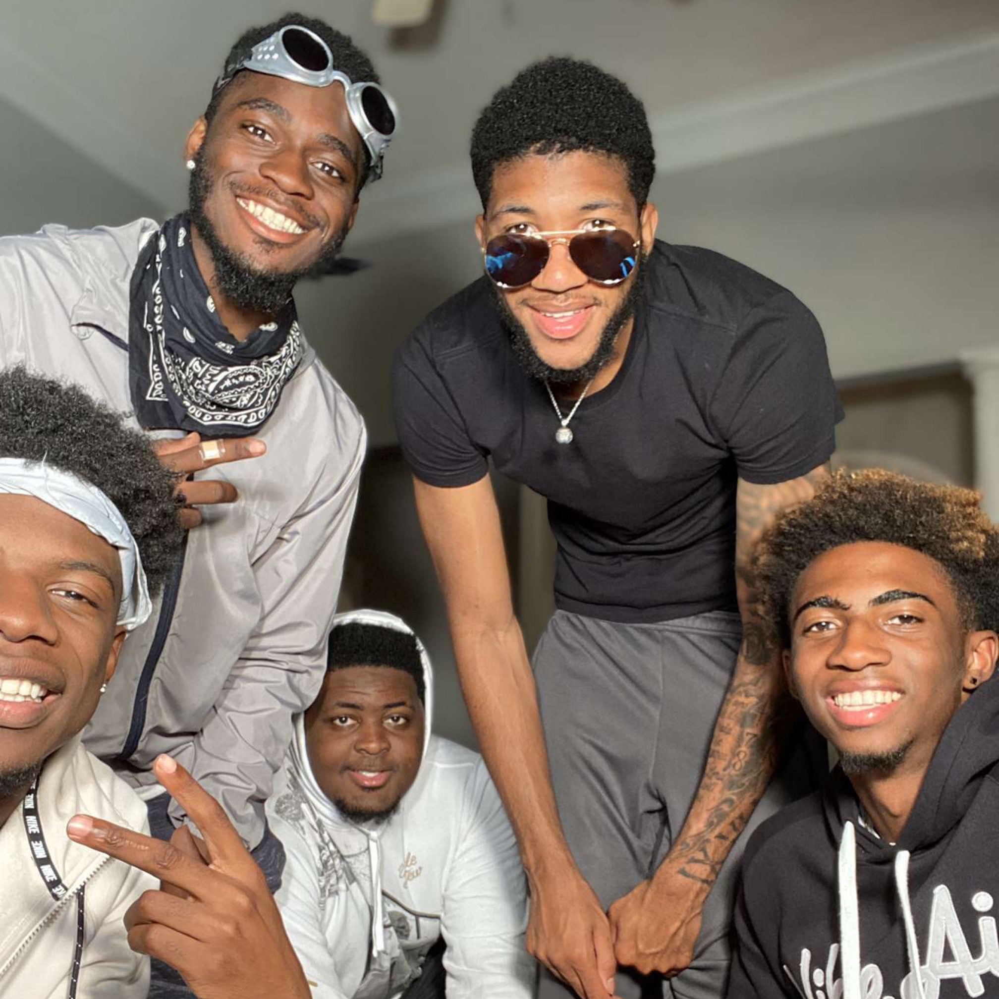 The 〽️ac House _themachouse_