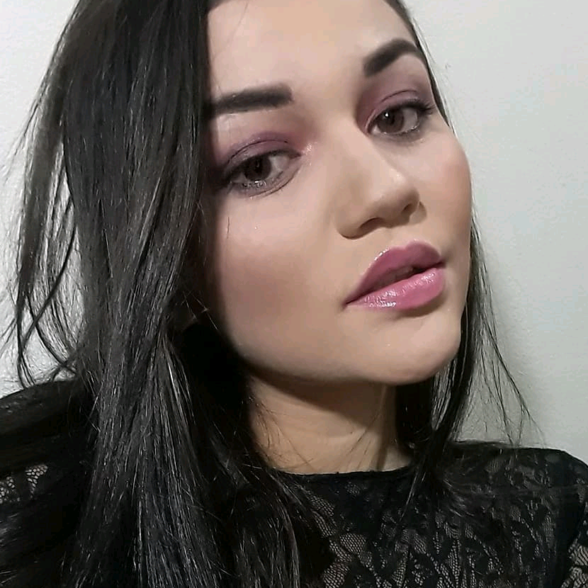 Bianca Santos biaa700