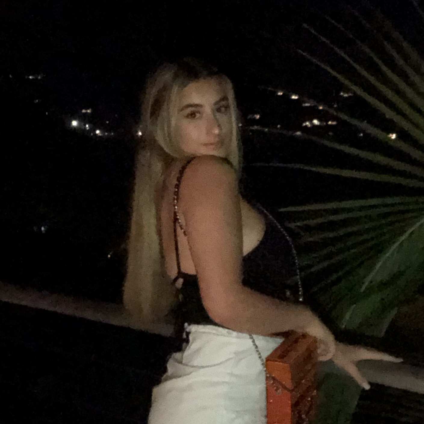 Zana Lukaj zangelbaby