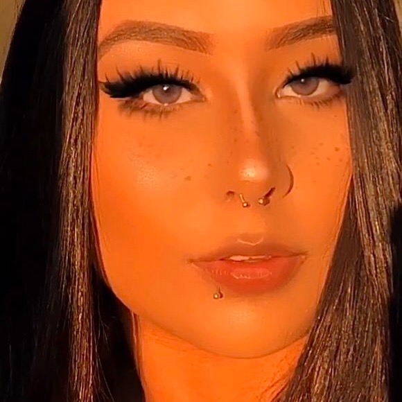 Luma Oliveira  lumadoliveira