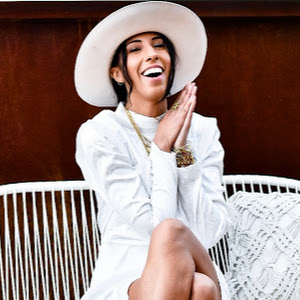 D A N I E L L E L E I L A N I danielleleilani