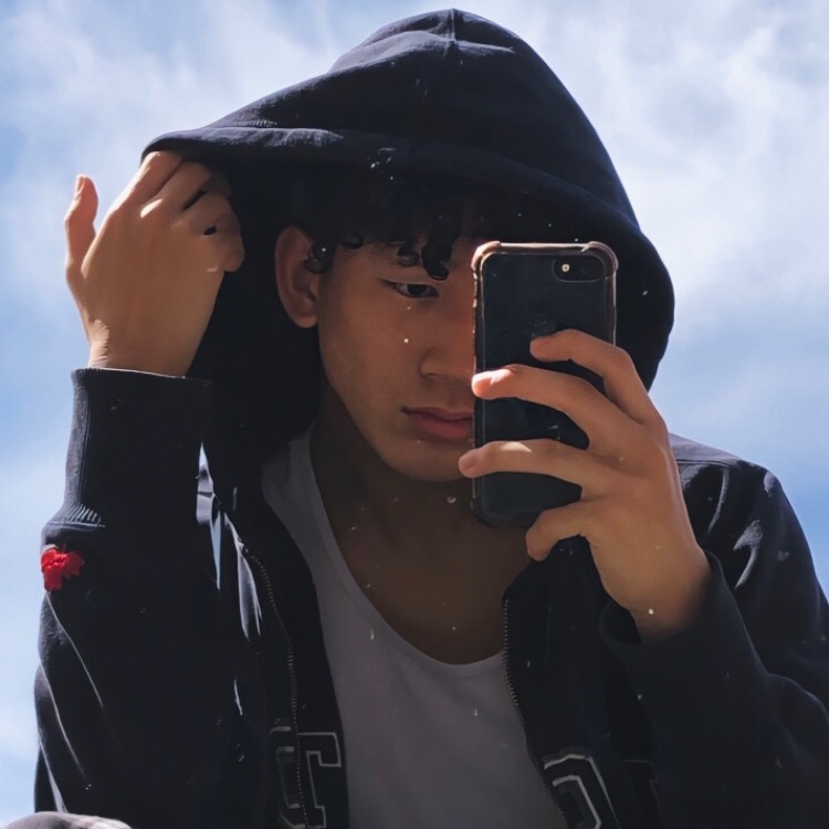 Kevin Ly kevinxlyy