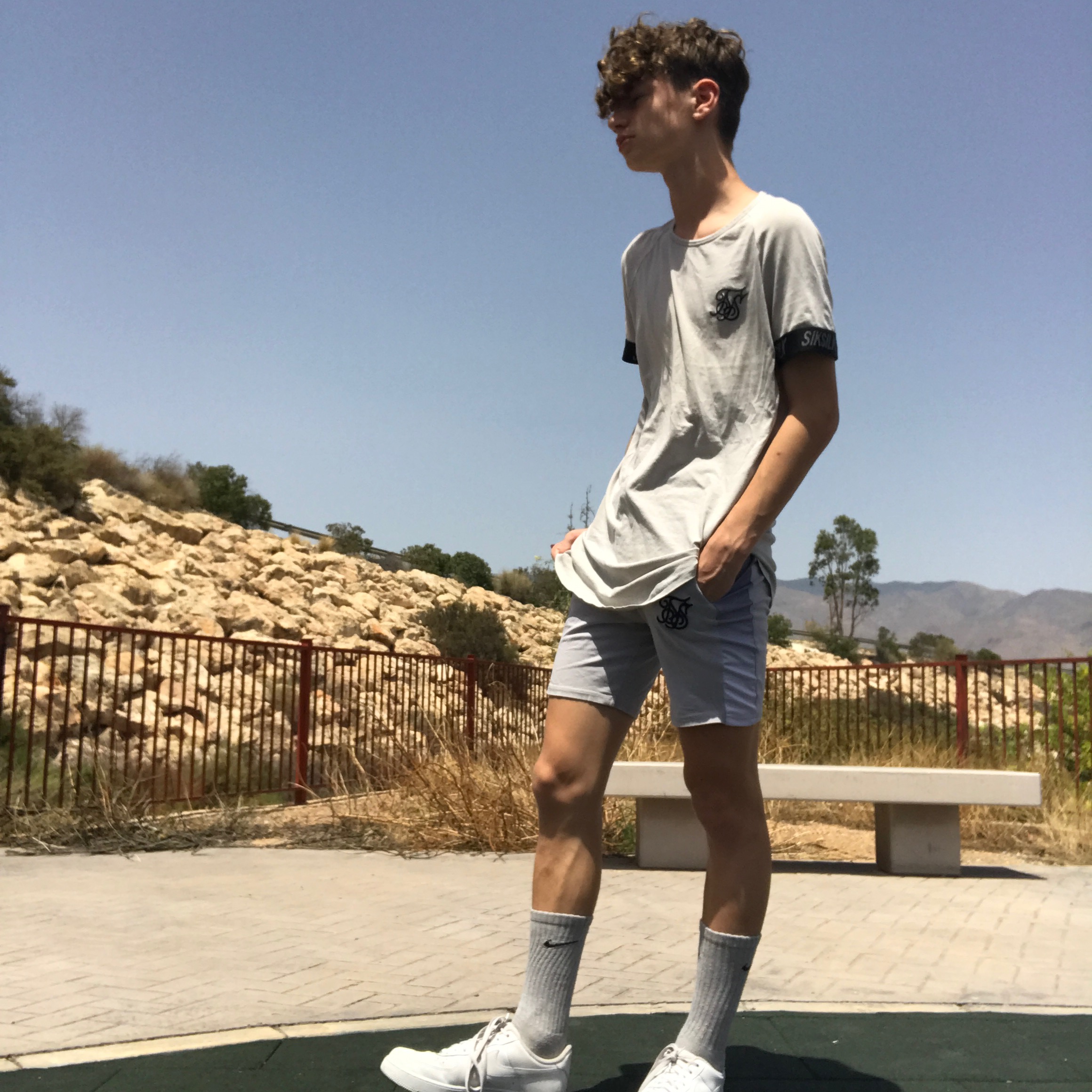 eliotaillezz__ eliotaillezz__