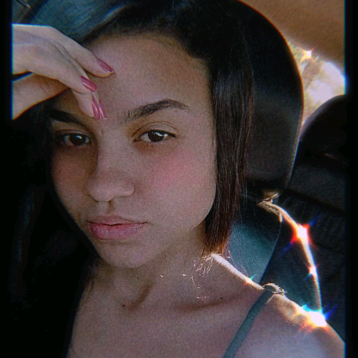 Nathalia Mendes nathmendesbr