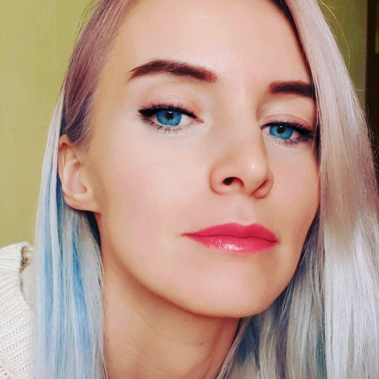 😈 Nina 😈 nina.vteme