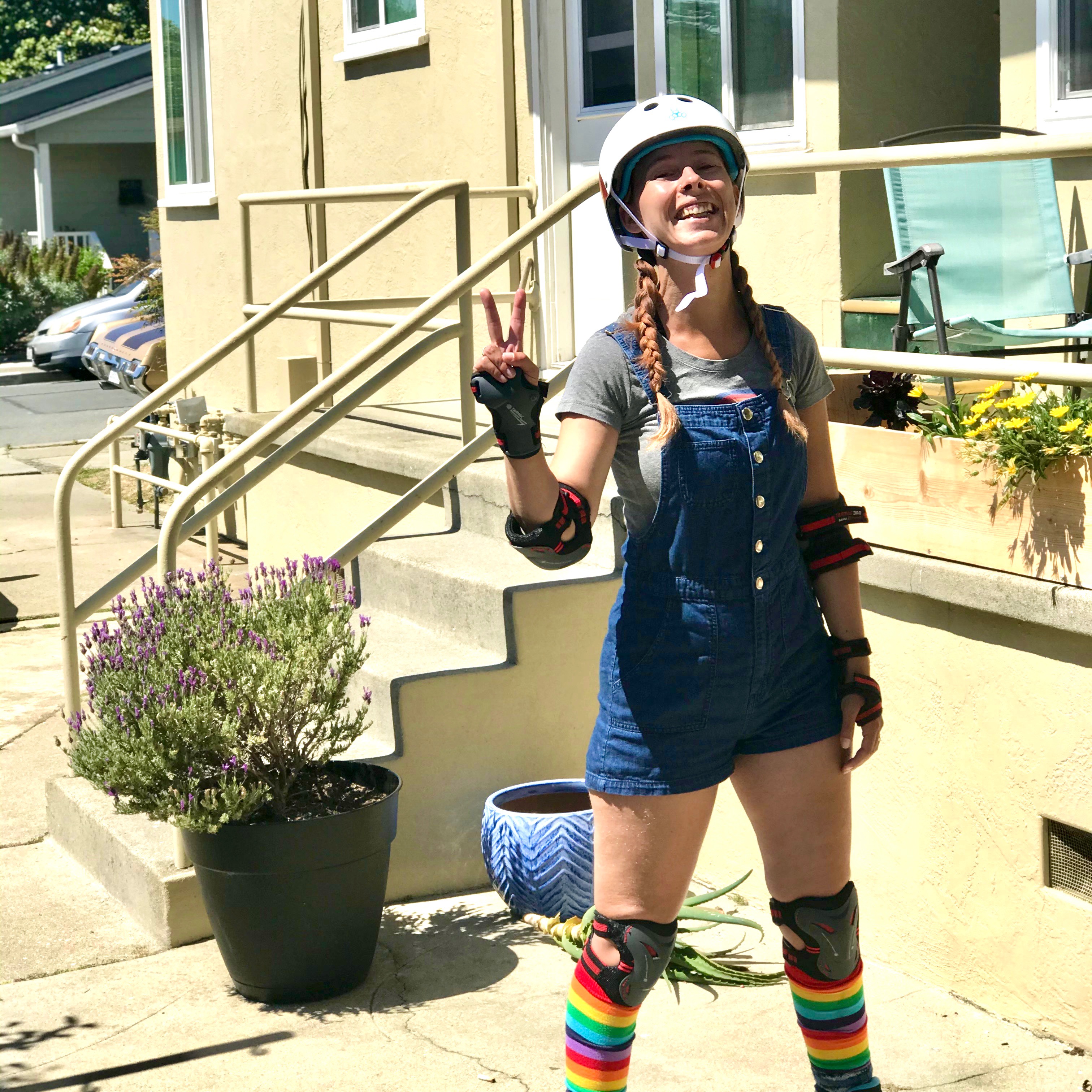 Jen Gillette jenolino