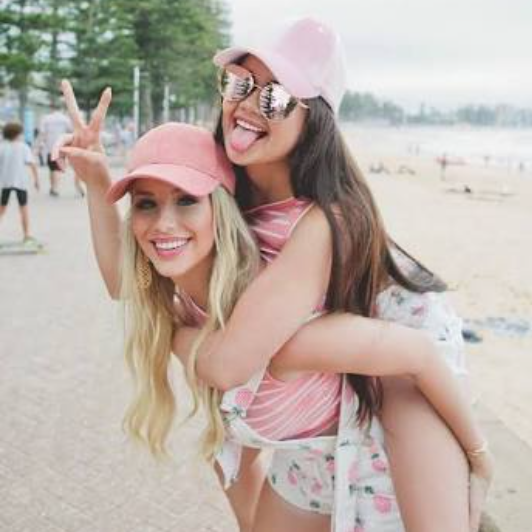 sempre amigas! raissa43jg