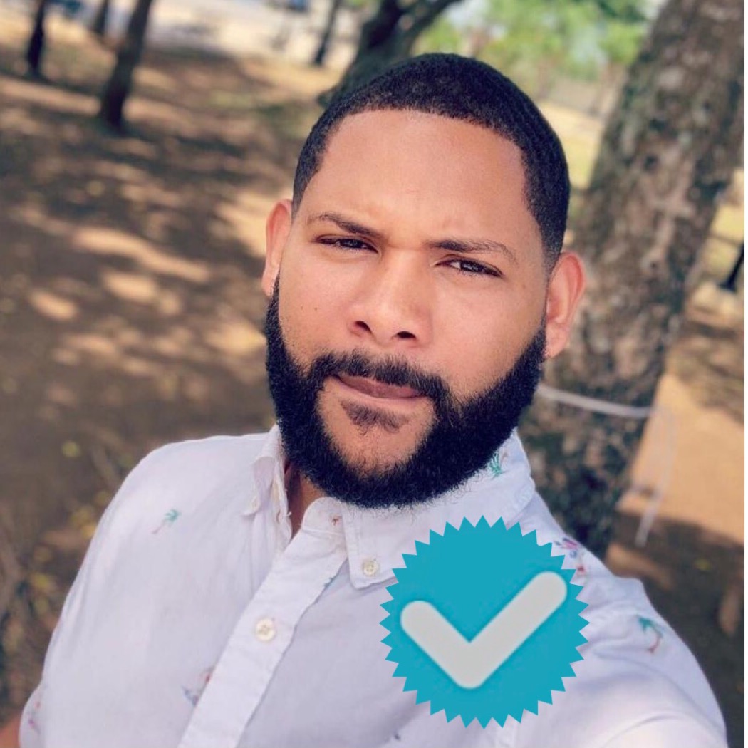 Ismael Lebron 🇩🇴 ismaelappletech