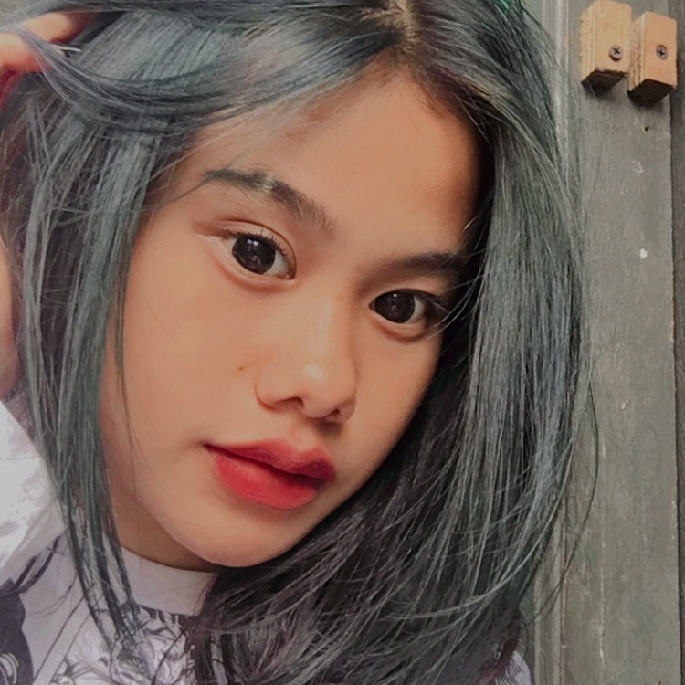 a l y a 🌈 olbabe9
