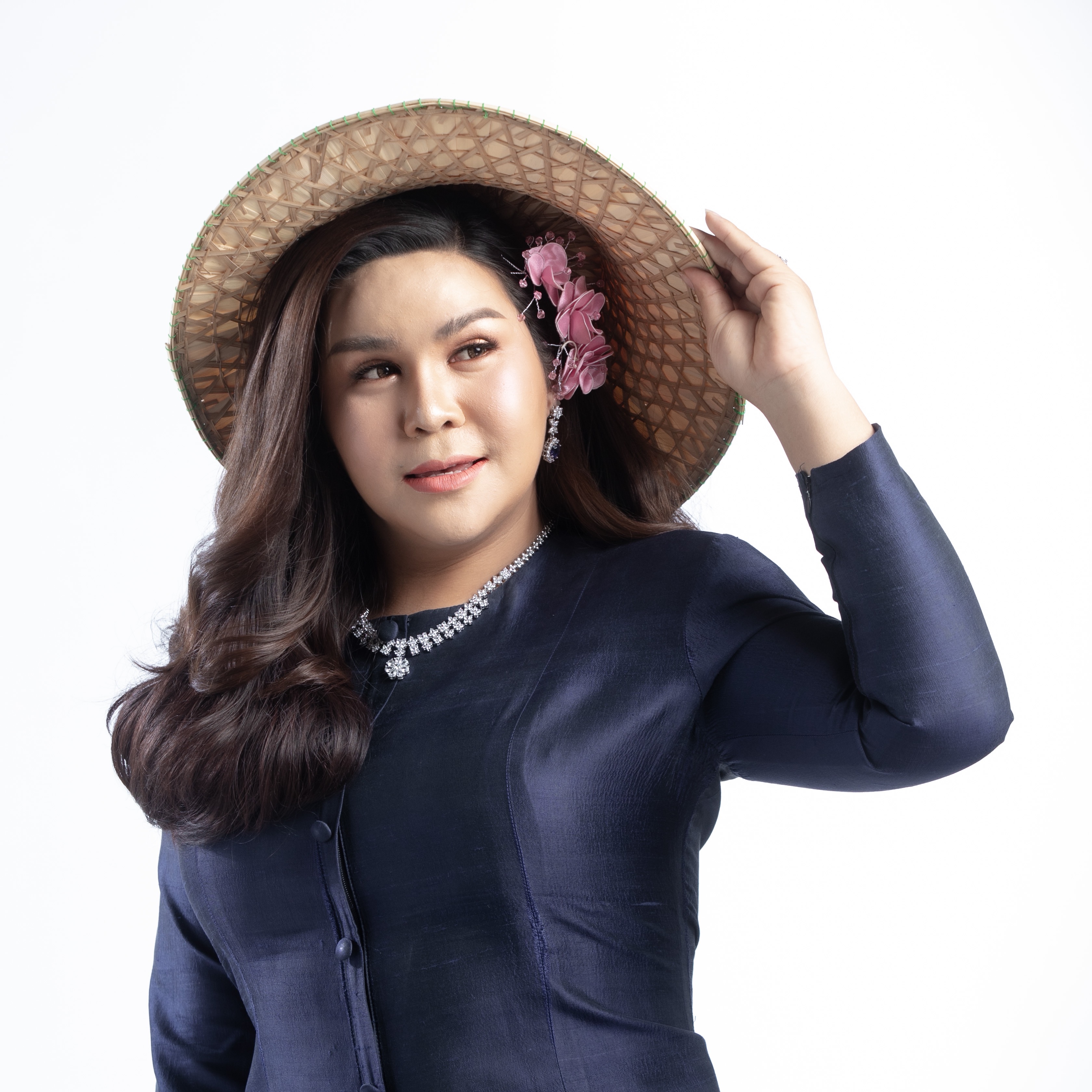 ผอ.แตงโม tangmoparit
