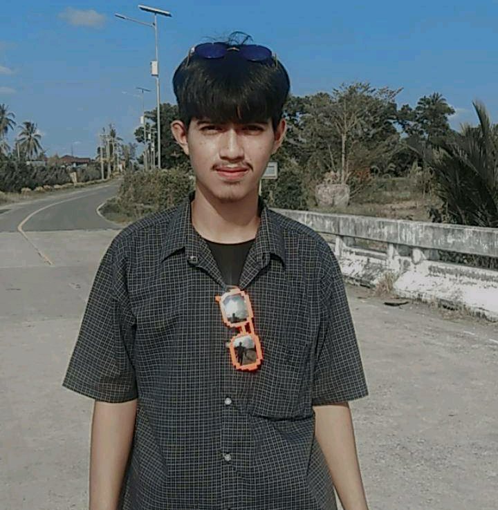 F. B:ดี้'อม'ยิ้ม'ม 25456dee