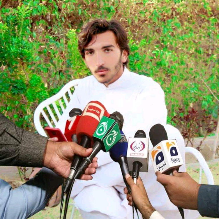 younas Achakzai younasachackzai