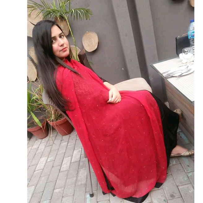 Emaan emaaylicious14