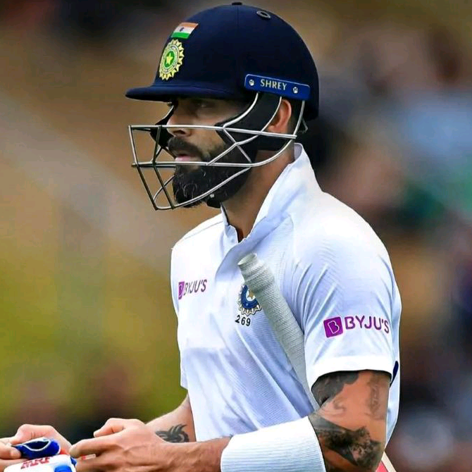 Virat kohli18 sonunishad2500