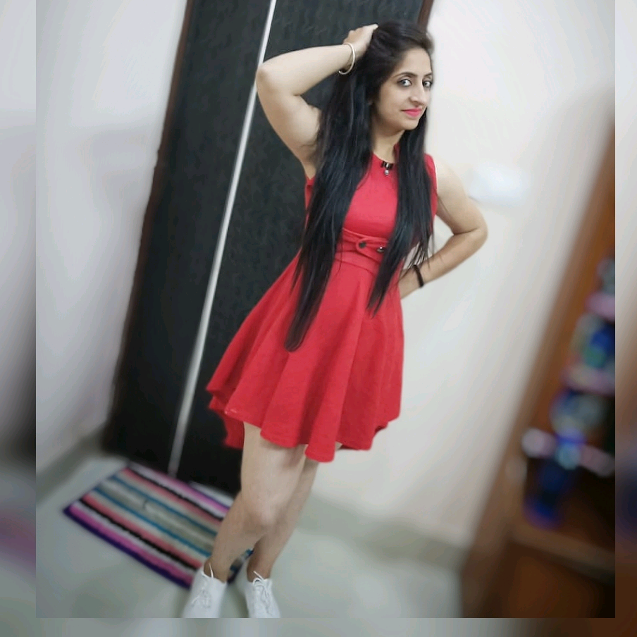 Nishu_selfie.queen i_nisha.arora