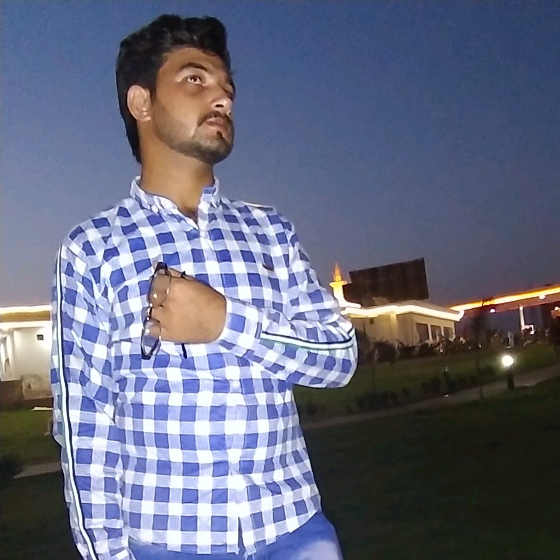 Zeeshan Ali zeeshanali0306