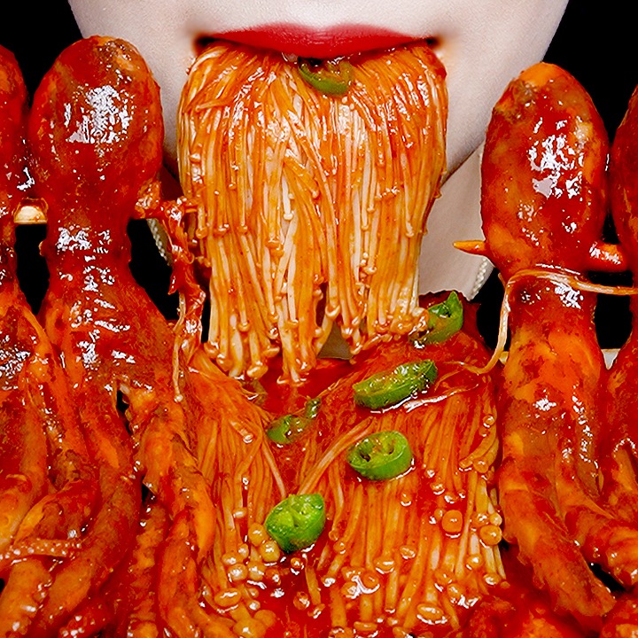 RED ASMR redasmr_tt