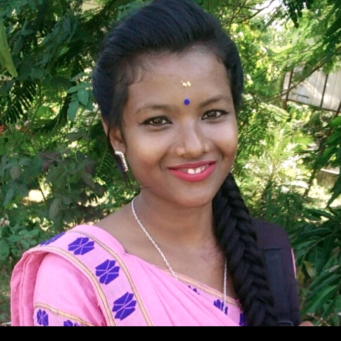 Anushka 2432 anushka_borah2432