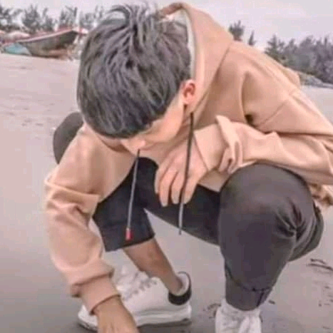 R A U N A K 😚 raunak____444