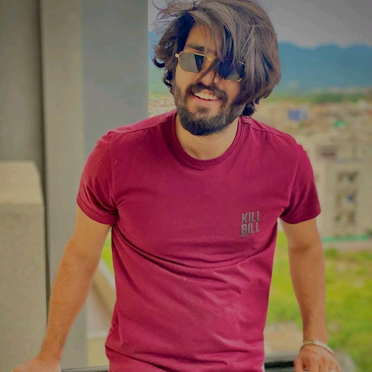 ilman yousafzai 🇵🇰 ilmanyusafxai
