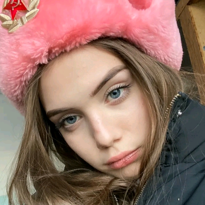 Рокси pokccuikcftgh