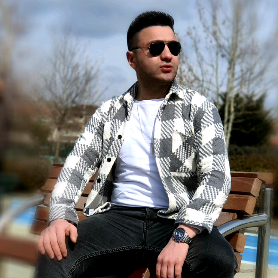 Okuyan Adam🎙 06okuyanadam