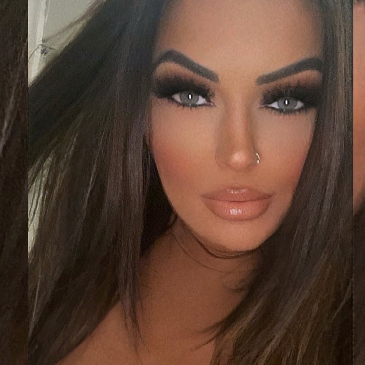 𝐂 𝐇 𝐄 𝐑 𝐘 𝐋 𝐀 𝐍 𝐍 𝐄 i.am.cherylanne