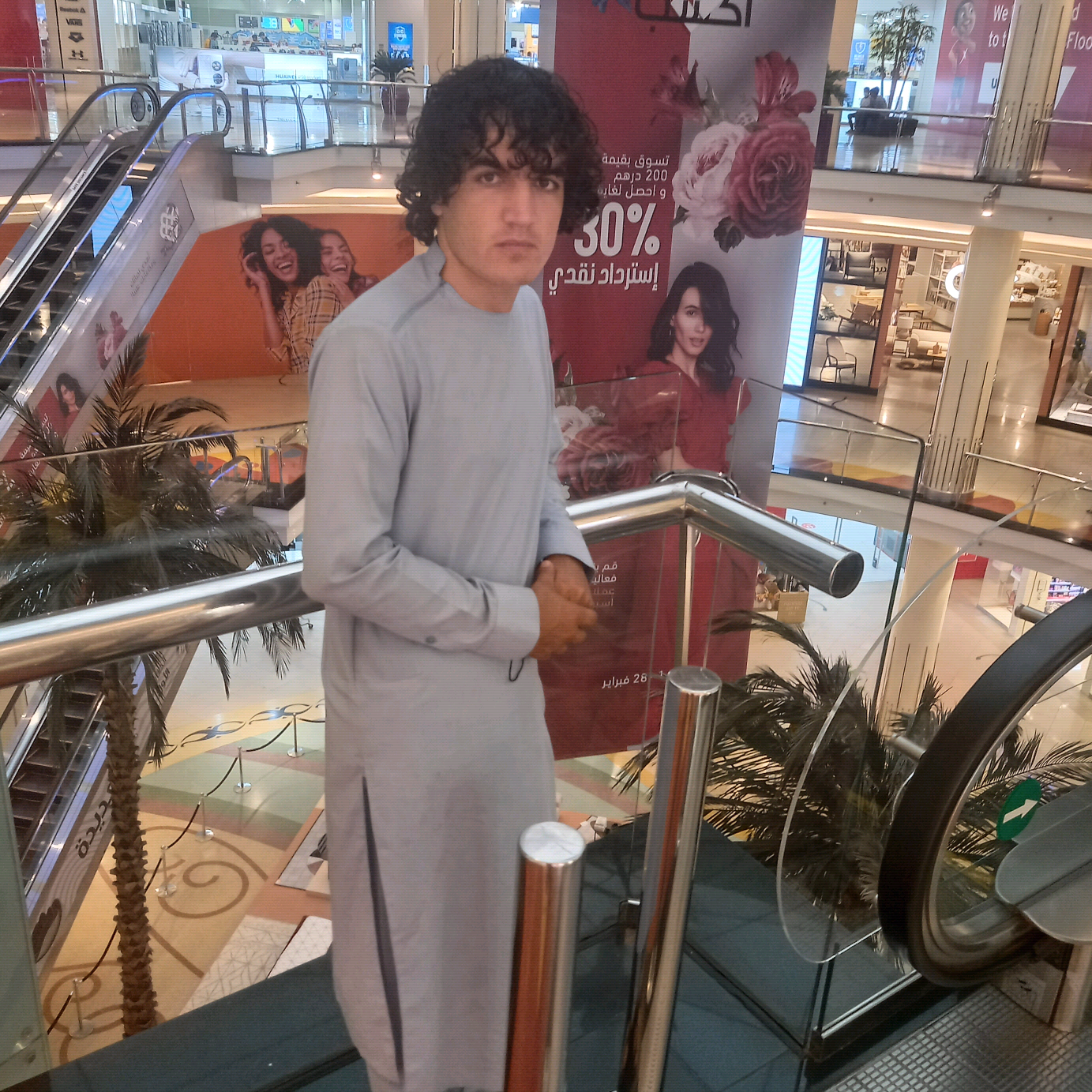 زه عاجیز dyznu1w1n2vv