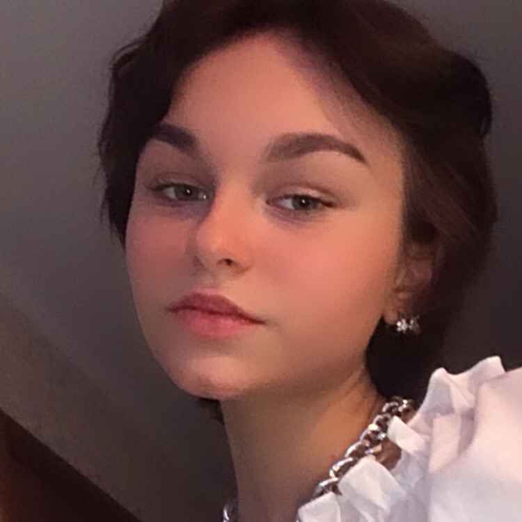 Queen anna_h011