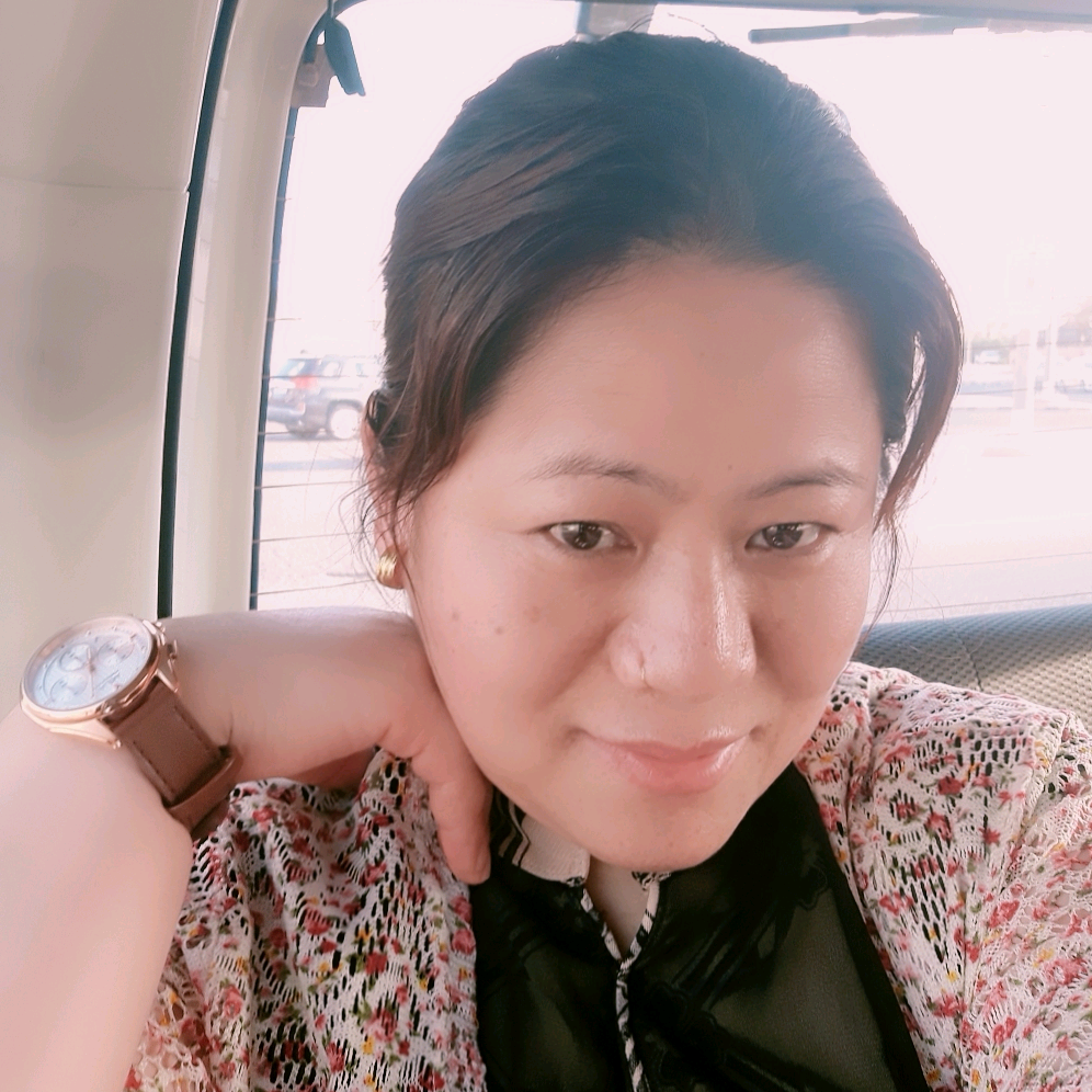 Naumaya Gurung naumayagurung0