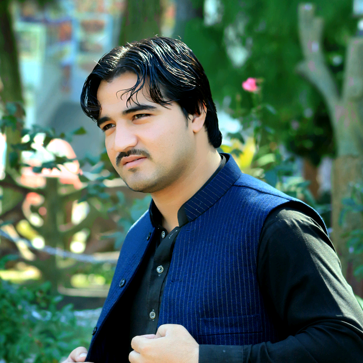 Nazeef Khan nazeefkhan26
