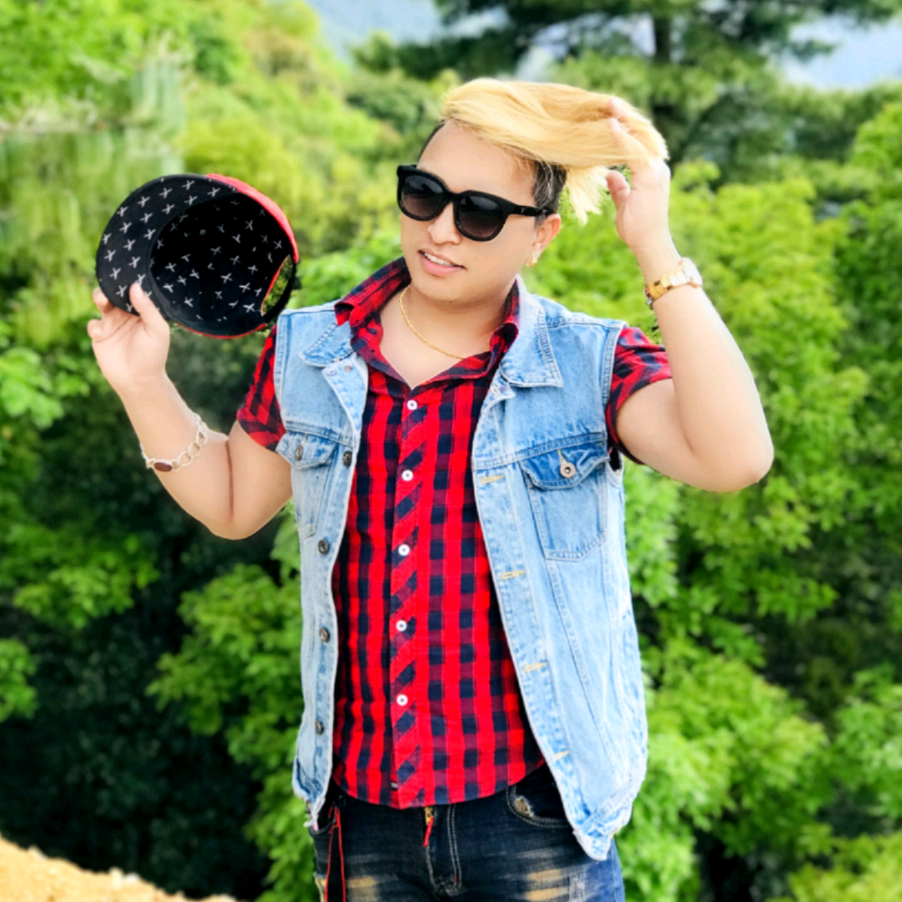 Roshan Basnet roshanbasnet_kaji