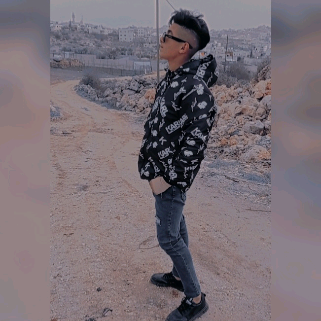 عٌآيَشُ جّکْر🫡💔😜😜🖤🖤✌✌ wesamfroukh548