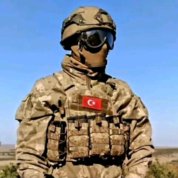 🇹🇷UZMAN🇹🇷 komando_komutan20