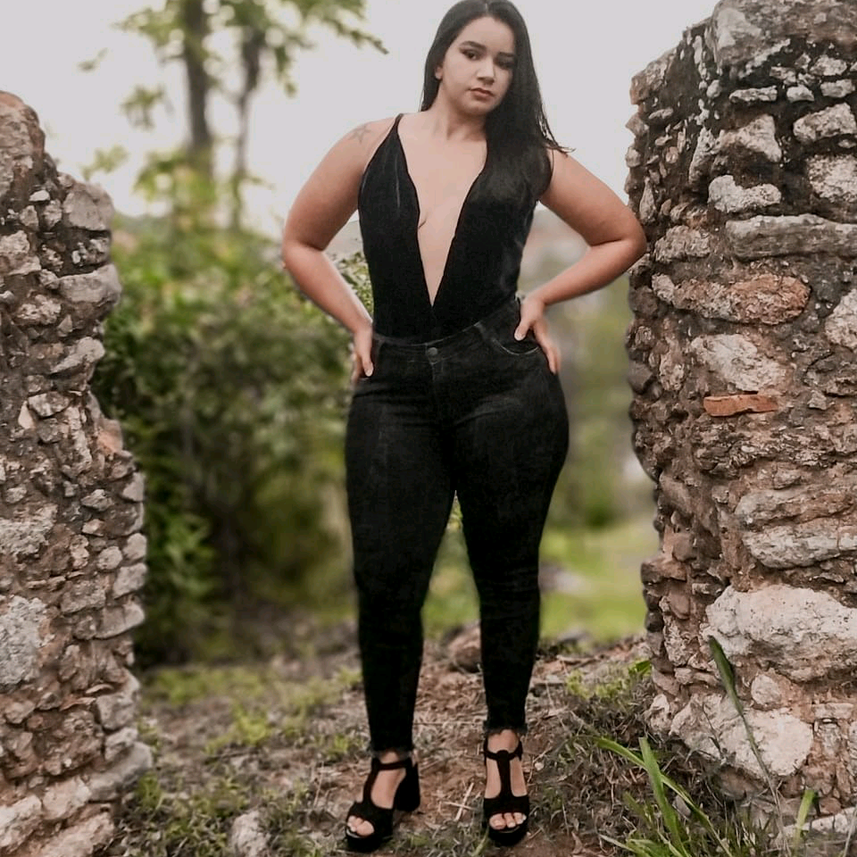 Mônica Neves🎆🎇✨🛥 monica.iluminada