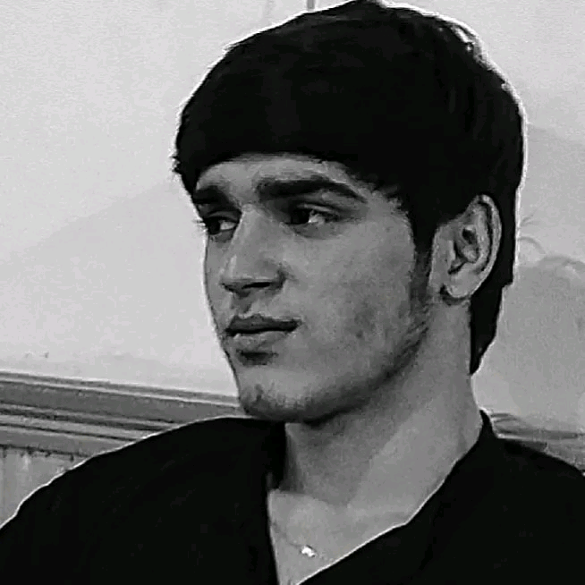Kamran 🚬 k.abbasv