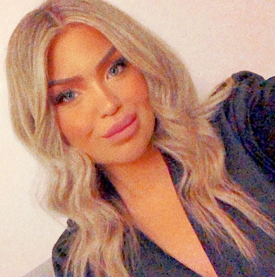 Genevieve genevieveevelynxo